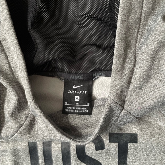 🖤🩶🖤 Nike Just Do It Dri-Fit Boys hoodie size XL - Picture 3 of 5